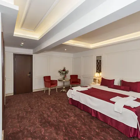 Escardin Hotel 3*