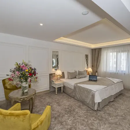 Hotel Escardin 3*