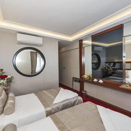 Escardin Hotel 3*