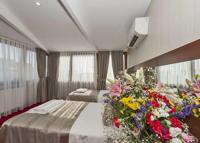 Hotel Escardin 3*