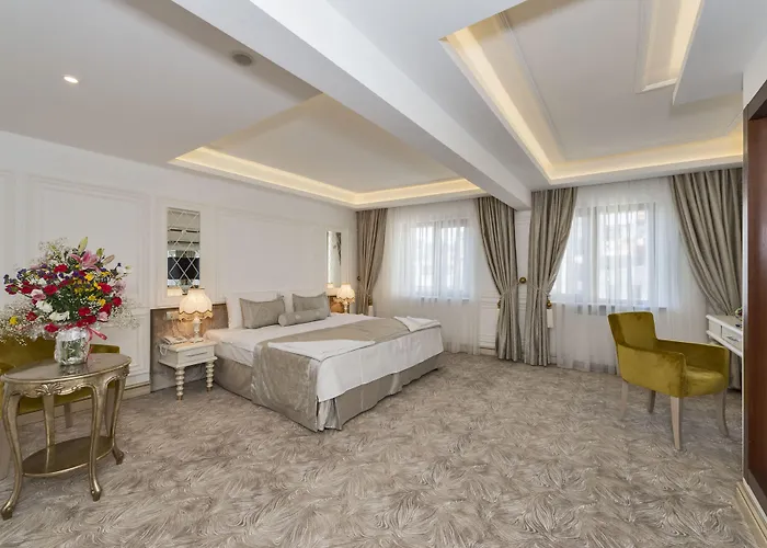 Escardin Hotel 3*