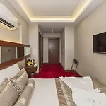 Hotel Escardin 3*