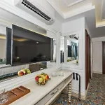 Escardin Hotel 3*