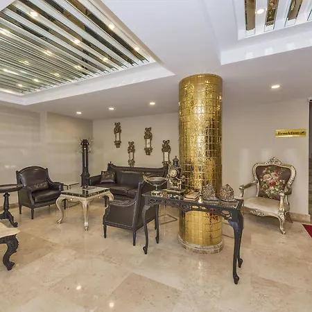 Escardin Hotel 3*
