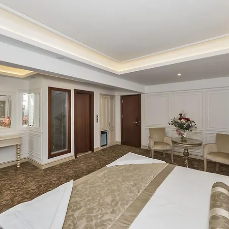 Escardin Hotel