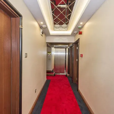 Escardin Hotel 3*