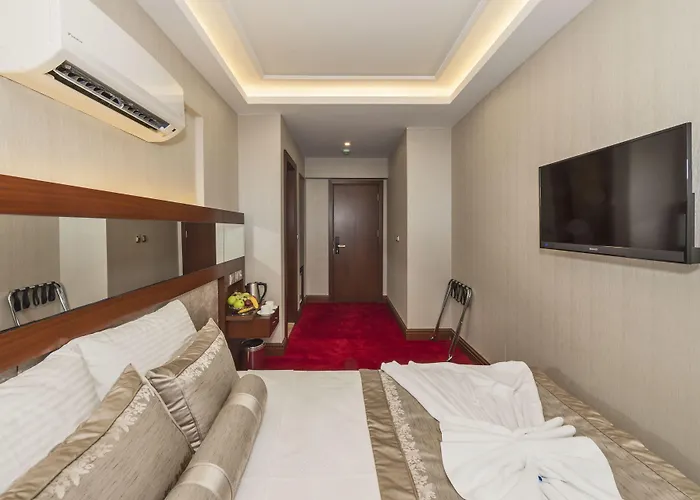 Hotel Escardin 3*